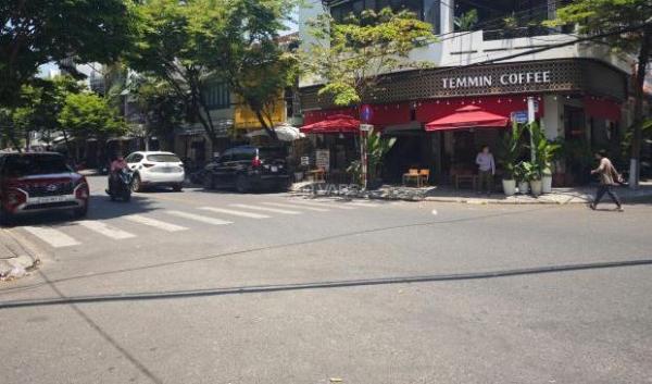 Chủ cần bán Nhà mặt phố 226m²