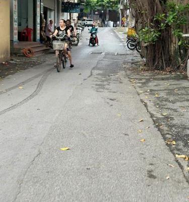 Cần bán Nhà trong hẻm 64m²