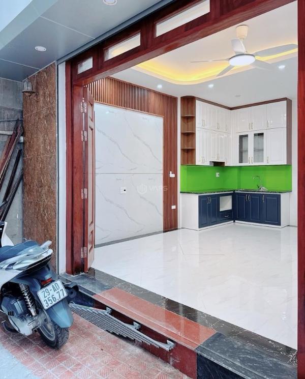 Nhà mới minh khai 33m² full nội thất cao cấp cách phố 30m 2 🏠 mặt thoáng