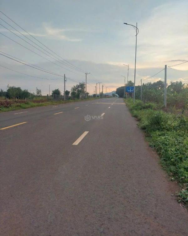 Bán đất đá bạc đối diện kcn 30 tỷ mặt tiền 🏠 lớn phù hợp làm kho xưởng, nhà