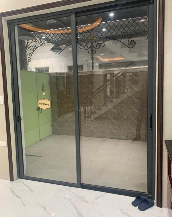 Nguyên căn 6 phòng ngủ cho thuê giá 💥 chỉ 20 triệu tại vinhomes marina