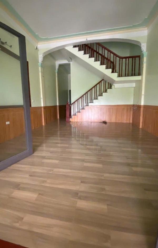 Nhà 38 m2 4 tầng- 3,9 tỷ 🏠 -cống thôn - yên viên.