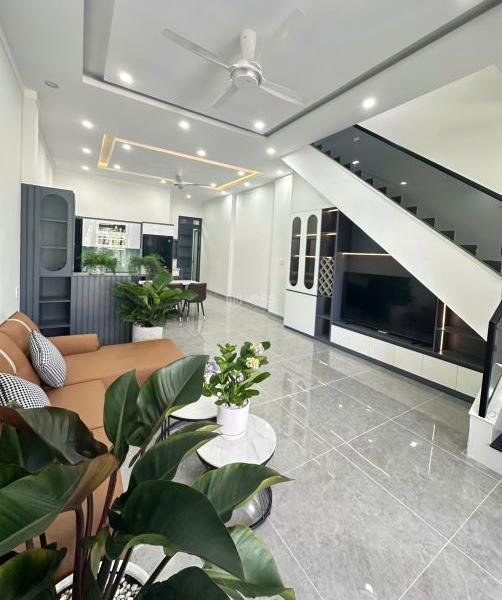 Nhà Đẹp Gần ĐH Tây Nguyên (5x22m) 👍 Xây Mới Kiên Cố Full Nội Thất | Đường 2OTO - Chỉ 2Tyxxx