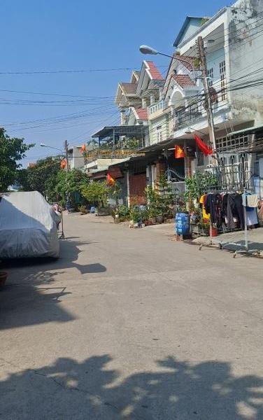 Bán Nhà mặt phố 140m²