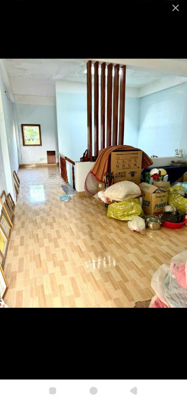Bán Nhà mặt phố 100m²