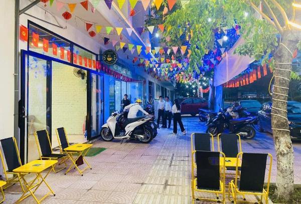 Bán Nhà mặt phố 100m²