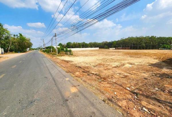 Kẹt tiền bán 1.060m2 sát chợ, tr.học đông 🏣 dân ngay kcn đang h.động. giá 180tr