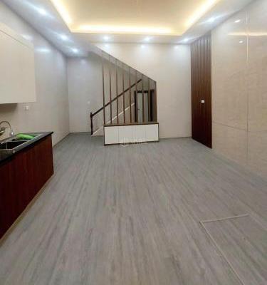 Cho thuê nhà 🏡 riêng ngõ 1035 Hồng Hà, Hoàn Kiếm 37m x 5T giá 12tr, nhà đẹp về ở ngay