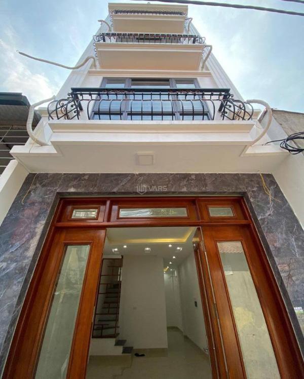 Bán nhà p. đại từ, hn, dt 47 m2, 6 tầng, giá bán 🆘 11.7 tỷ 🔥mô tả: ☀️ nhà thoáng
