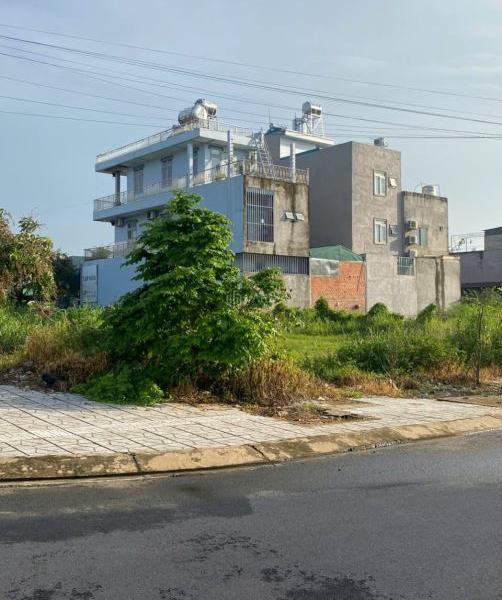 Bán Đất nằm ngay 🏤 Thị Trấn Long Thành 335m2 giá 2tỷ5 gần Vincom Long Thành