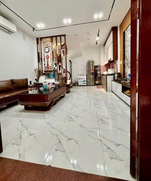Cho thuê nhà phố Đàm Quang Trung 8 triệu,2.5 tầng, 50m, 🏚️ 2PN, full NT, Ô TÔ, gần Aeon