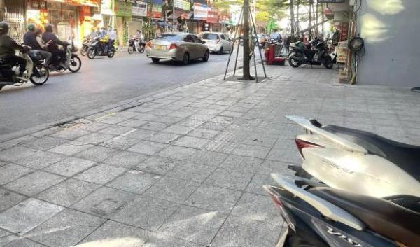 Bán Nhà mặt phố 60m²