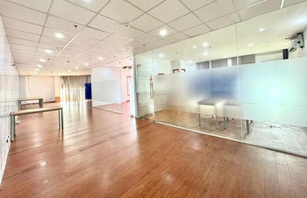 Cho thuê Văn phòng, toà nhà văn phòng 136m²