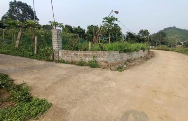 Dt 1373m2 gồm 200m2 thổ cư còn lại là đất 🏢 vườn, tại Hợp Tiến, Kim Bôi, Hòa Bình.