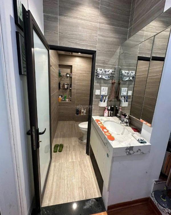 Cần bán Nhà trong hẻm 40m²