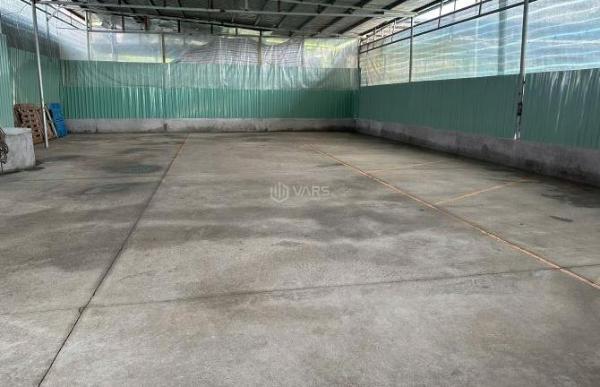 Cho thuê kho xưởng 200m2, sẵn điện 3 pha. Phù hợp làm kho 🏬 chứa hảng, xưởng sản xuất