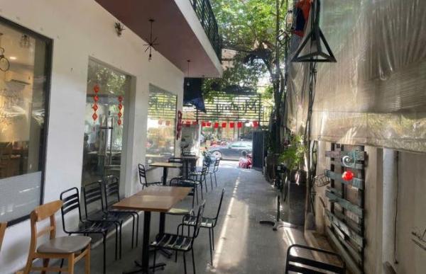 Cần bán Nhà mặt phố 220m²
