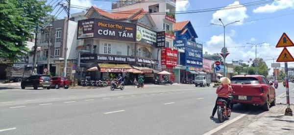 HIẾM💥BÁN NHÀ MẶT BẰNG NGANG 10M, 200M2, FULL THỔ CƯ, KHU GS, TTHC DĨ AN 🏠 CHỈ HƠN 19TỶ