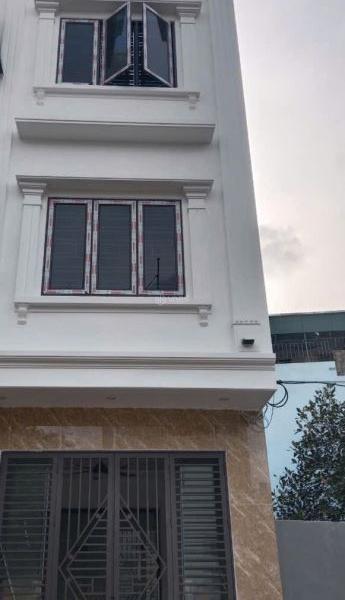 <mark style="background-color: transparent; font-weight: 400; ">Bán nhà xây mới 🏘️ -Trần Lãm, TK đẹp,về ở ngay,hàng hiếm,gần chợ,DT: 47m,giá :2,55tỉ</mark>
