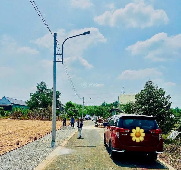 Đất đẹp dầu tiếng, 🏠 đường nhựa, dân đông