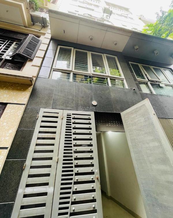 Cần bán Nhà trong hẻm 45m²