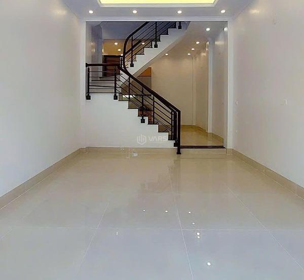 Bán nhà hai bà trưng, nhà mới ở ngay, ngõ 🏬 ba gác, 25m2, cách phố 20m