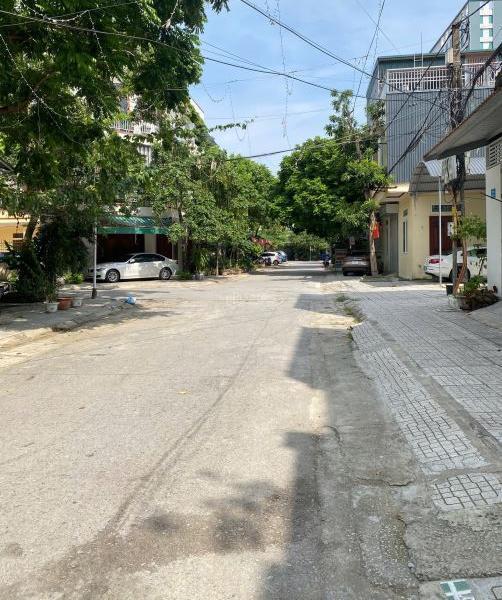 Nhỉnh 3 Tỷ Có Ngay Lô Đất 2 ☘ Mặt Tiền,DT 116m2,Mặt Tiền 5,7m Siêu Hiếm,Gần CV Bố Vệ