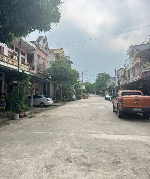 Bán 💥 ô đất 75m2 băng 4 đường Nguyễn Du cũ. Đất đẹp nở hậu, đường ô tô vào tận đất view hồ