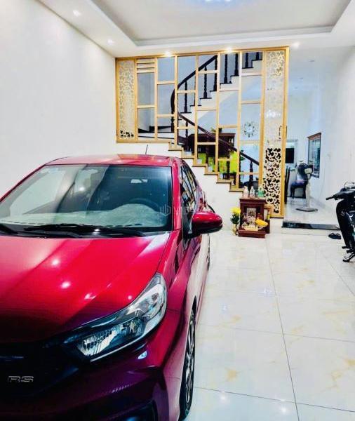 Bán Nhà trong hẻm 79m²
