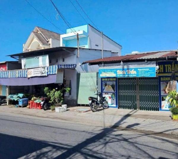Bán Nhà mặt phố 338m²