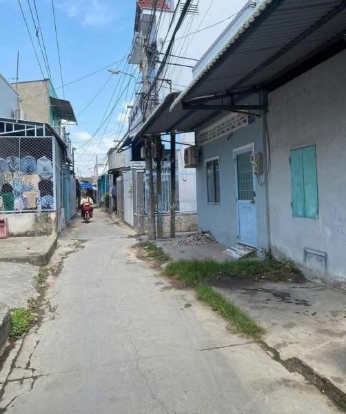 Cần bán Nhà trong hẻm 83m²