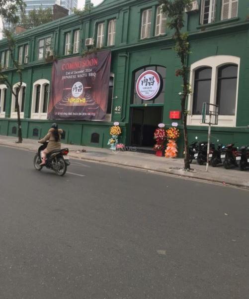 Cho thuê MBKD VIP Ngô Quyền - Hoàn Kiếm, DT 250m², 2T, MT 25m, giá 🆘 370tr/tháng, cực HOT