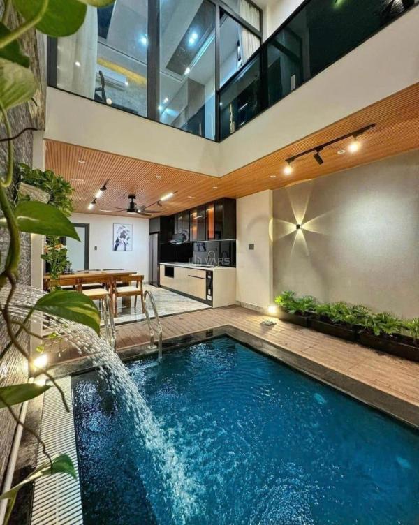 Bán Nhà mặt phố 74m²