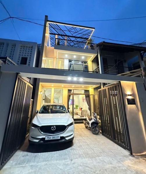 Bán Nhà trong hẻm 120m²