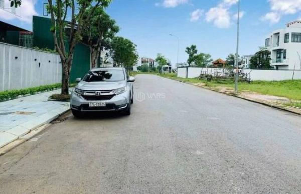 Chính 🔥 chủ gửi bán lô đất phân lô biệt thư đường Hồ Bá Kiện-135m2-Đường 12m-Giá đầu tư