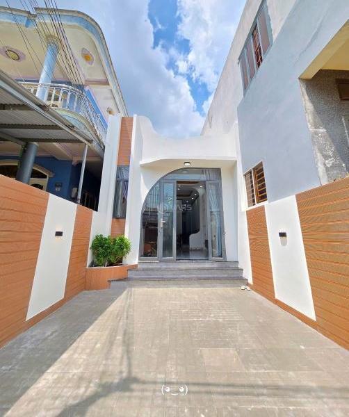 Cần bán Nhà trong hẻm 120m²