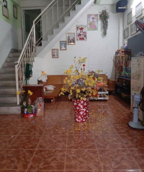Chủ cần bán Nhà mặt phố 127m²