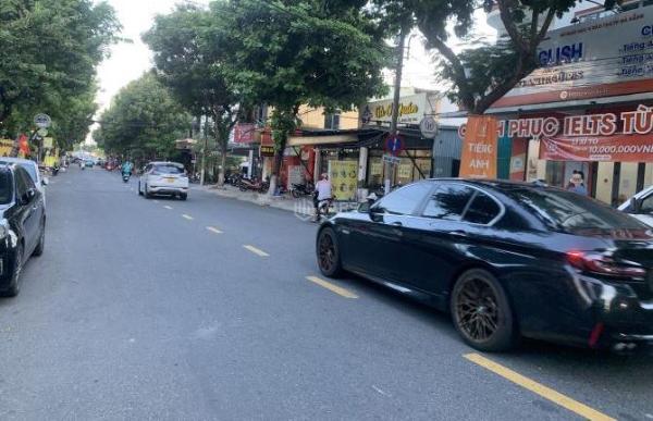 Cần bán Nhà trong hẻm 100m²