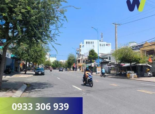 Cần bán Nhà mặt phố 93m²