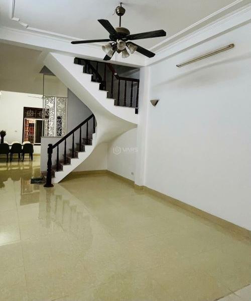 HÓT! Bán nhà phân lô ô tô tránh phố Triều Khúc Thanh Xuân. 64m2, 4 👍 tầng, 14.6 thương lượng
