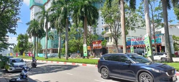 Chủ cần bán Nhà mặt phố 82m²