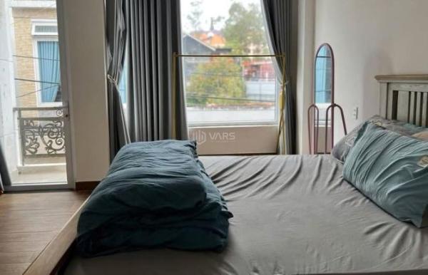 Chủ cần bán Nhà mặt phố 152m²