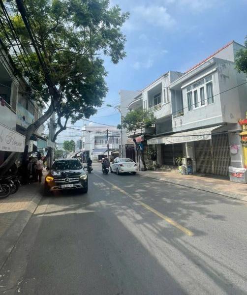 Chủ cần bán Nhà mặt phố 68m²