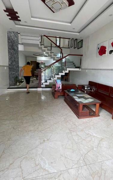 Chủ cần bán Nhà mặt phố 100m²