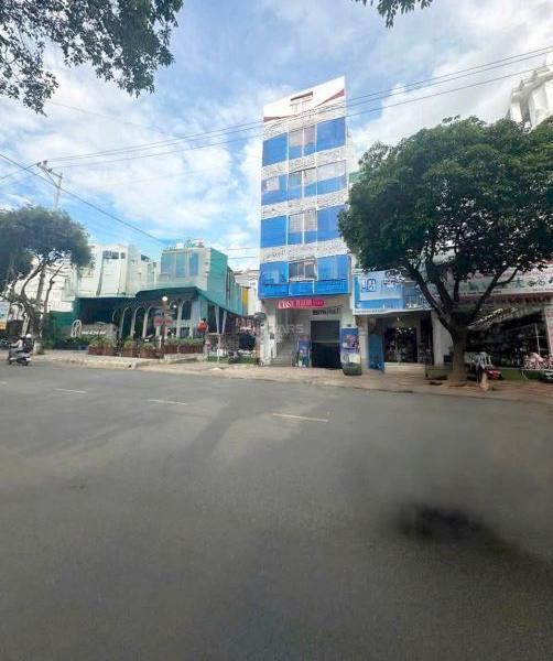 Cần cho thuê Nhà mặt phố 217m²