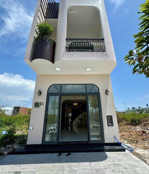 Cần bán Nhà mặt phố 96m²