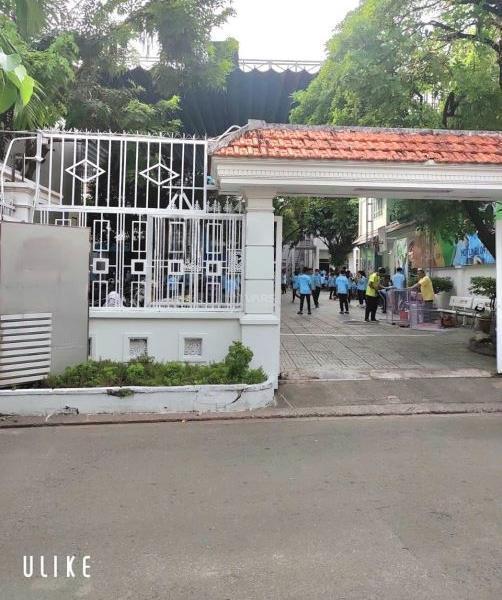 Cần bán Nhà trong hẻm 230m²