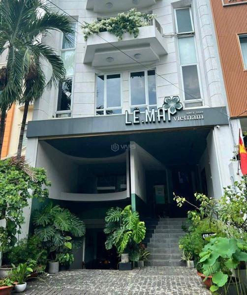 Chủ cho thuê Nhà mặt phố 560m²