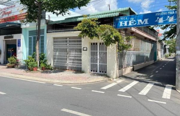 BÁN NHÀ TRỆT GÓC 2 MẶT TIỀN HUỲNH 🏡 PHAN HỘ GIÁ 4 TỶ 6