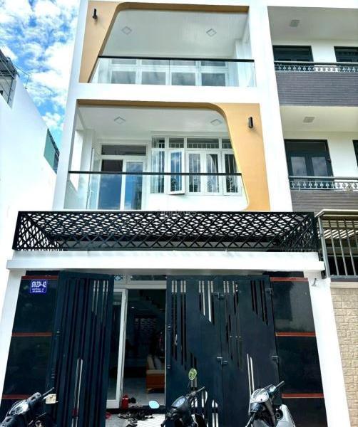 Chủ cần bán Nhà mặt phố 100m²